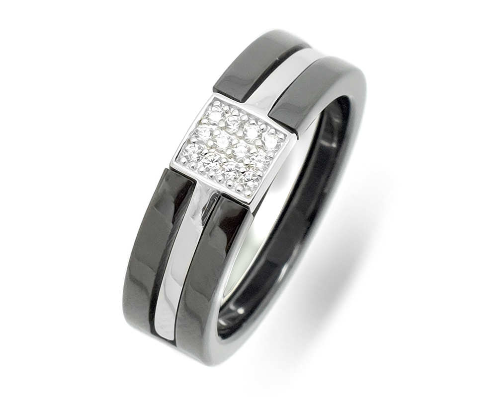 Кольцо из черной керамики с фианитами из серебра 925 с родированием 641651