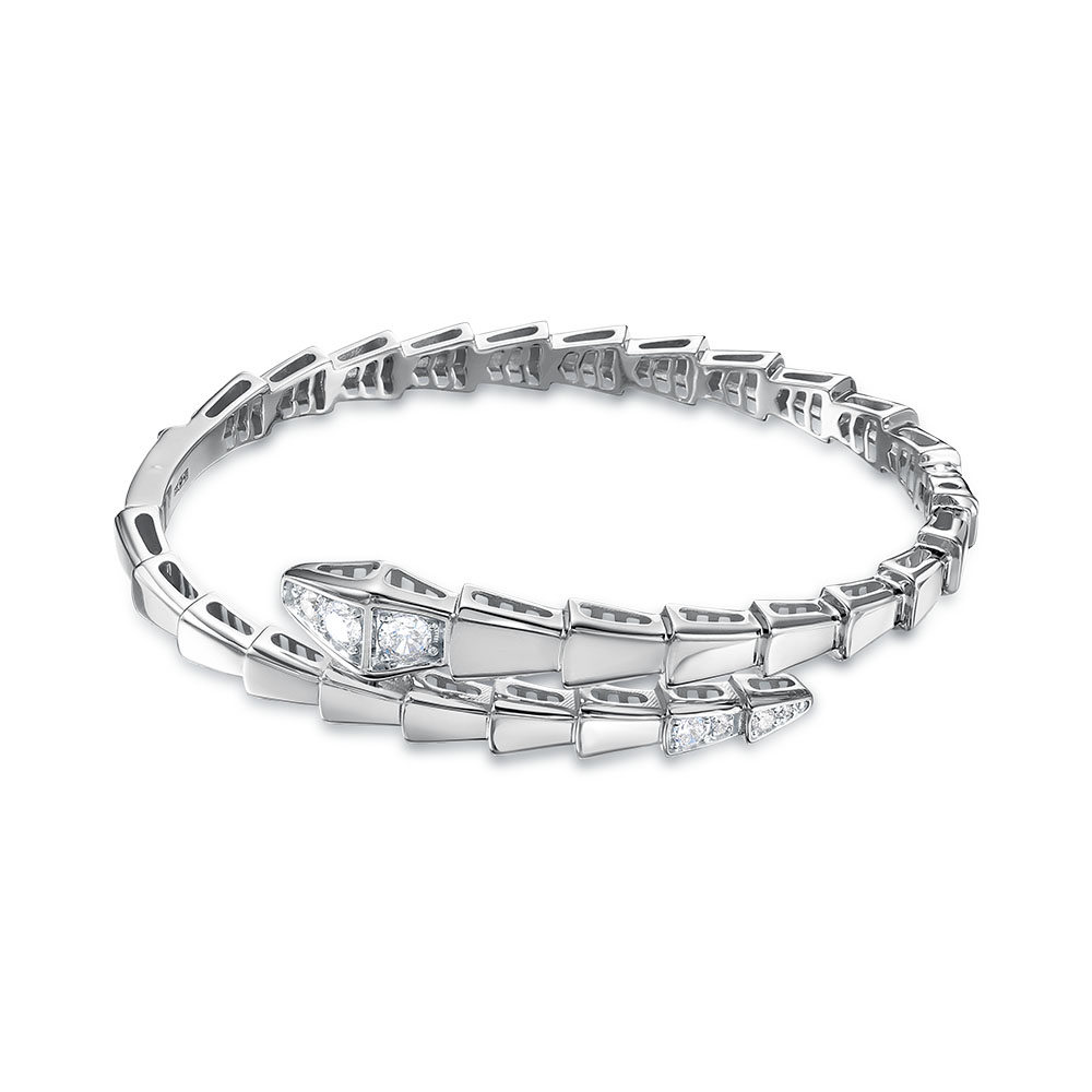 Браслет жёсткий Змея с фианитами из серебра 925 с родированием с070198