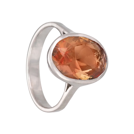 Кольцо с султанитом из серебра 925 с родированием ТПКС.785СТR