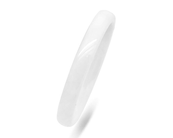 Кольцо из белой керамики 641784